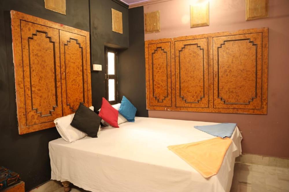 Santkripa Backpackers 400 Mtr From Railway Station Hostel Джодпур Екстериор снимка
