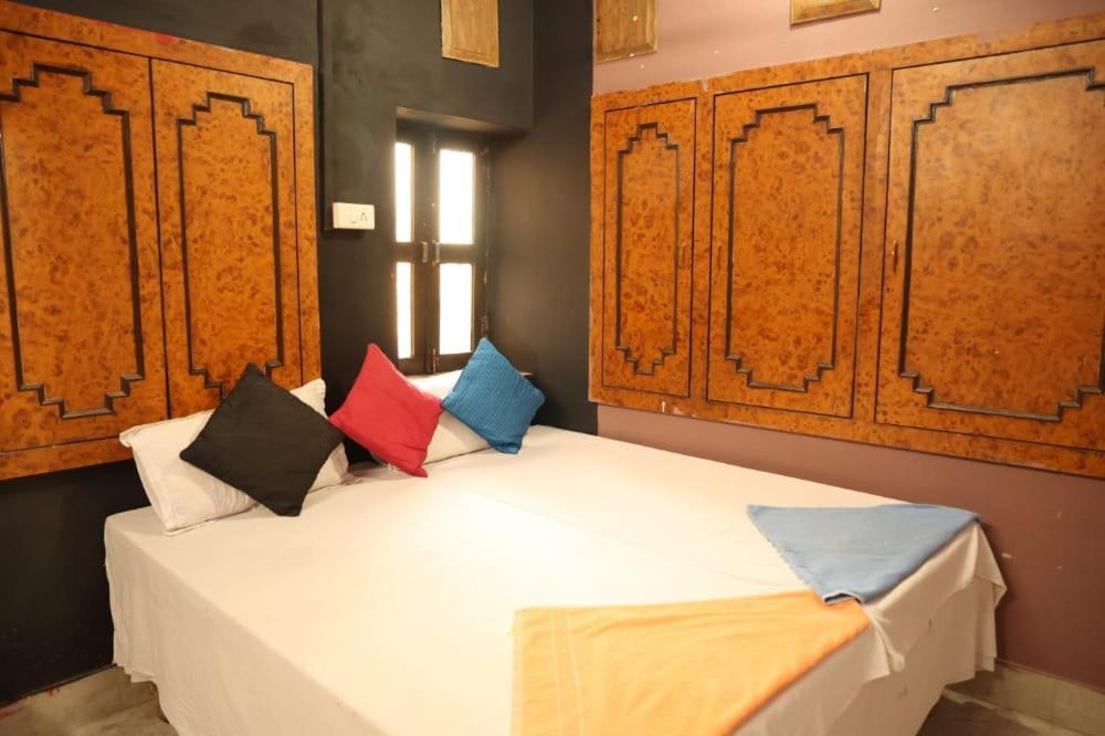 Santkripa Backpackers 400 Mtr From Railway Station Hostel Джодпур Екстериор снимка