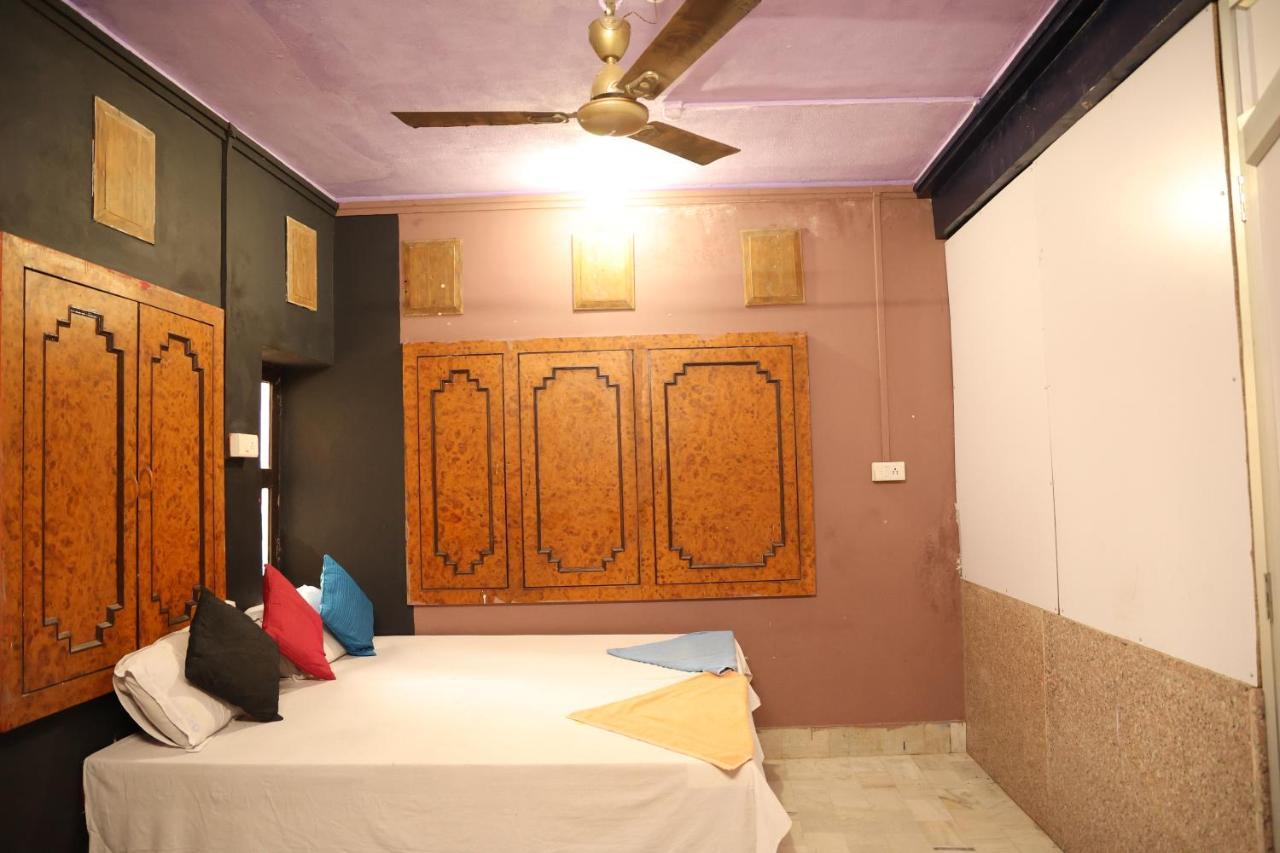 Santkripa Backpackers 400 Mtr From Railway Station Hostel Джодпур Екстериор снимка