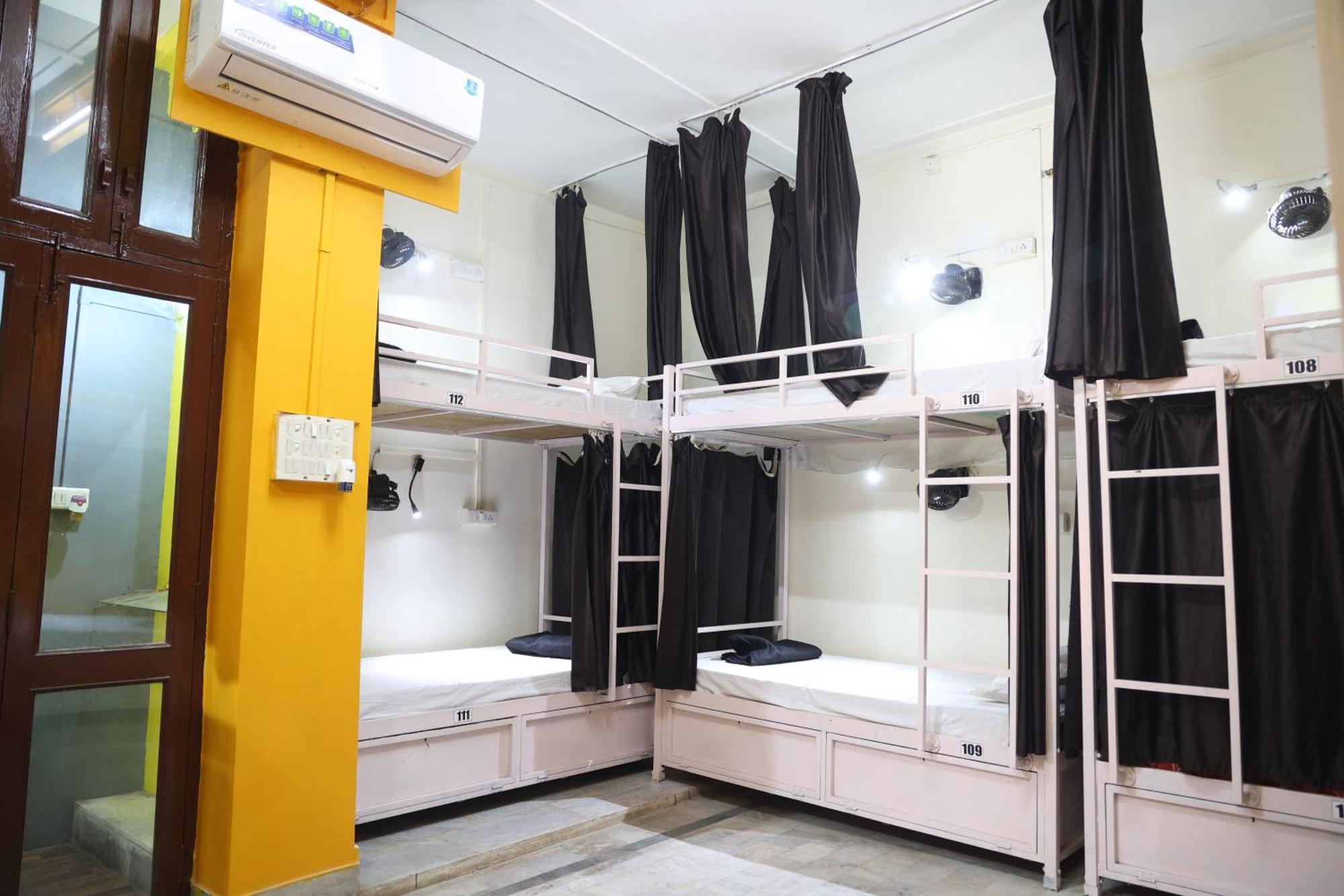 Santkripa Backpackers 400 Mtr From Railway Station Hostel Джодпур Екстериор снимка