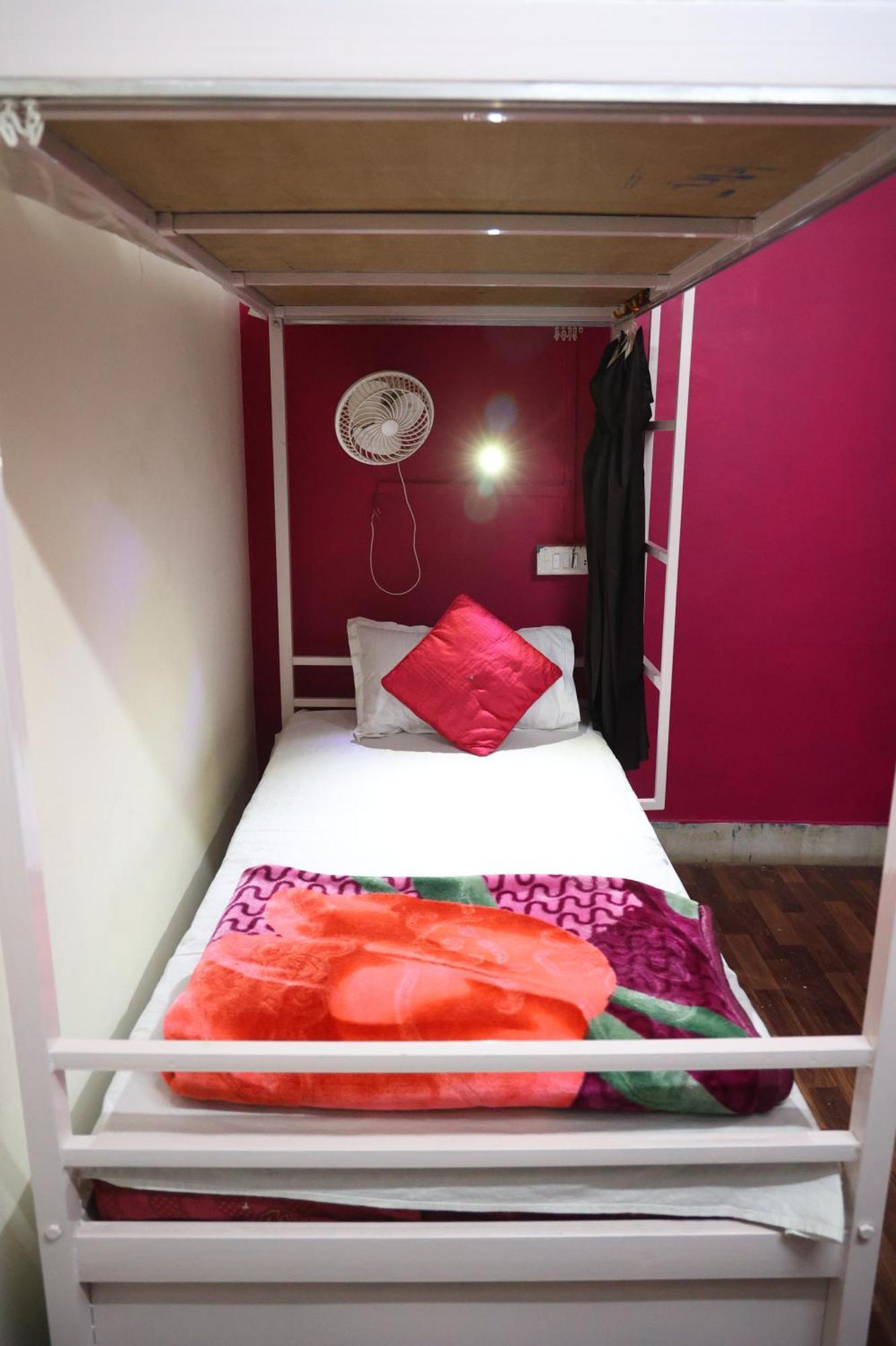 Santkripa Backpackers 400 Mtr From Railway Station Hostel Джодпур Екстериор снимка
